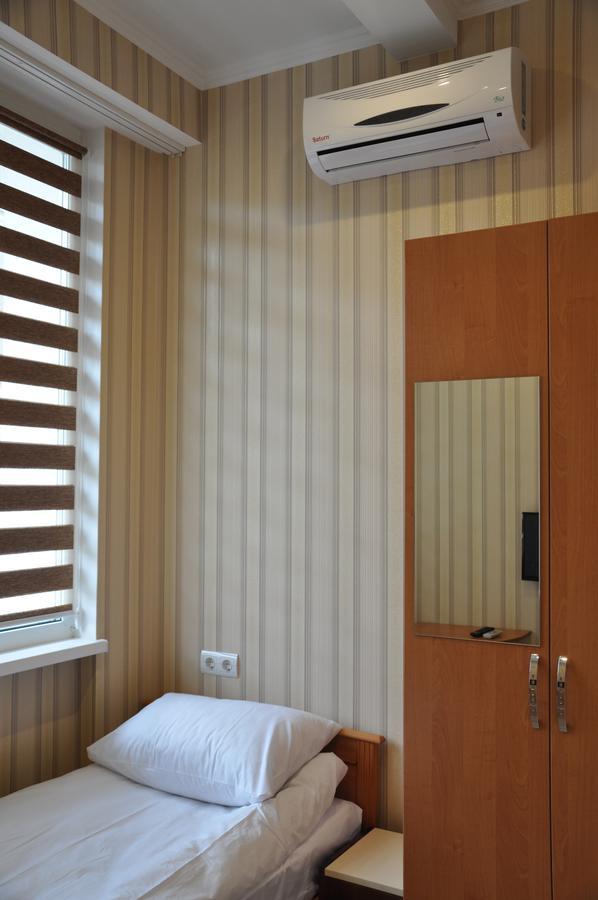The Apartments Kiev Bagian luar foto